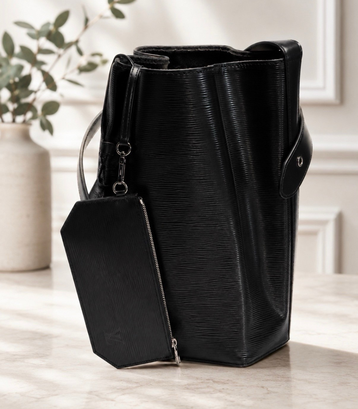 Louis Vuitton Epi Black Bucket Drawstring Bag w Coin Purse Dust Bag