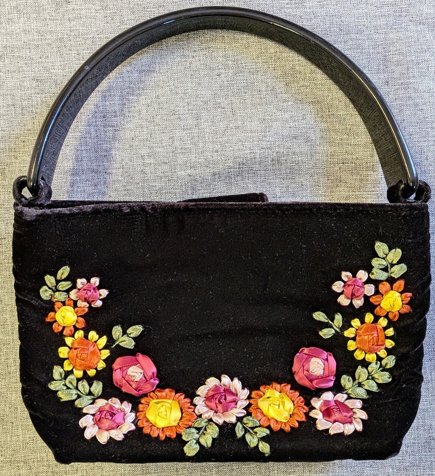 Vintage Talbots Black Velvet Ribbon Embroidered Floral Handbag Lucite Handle