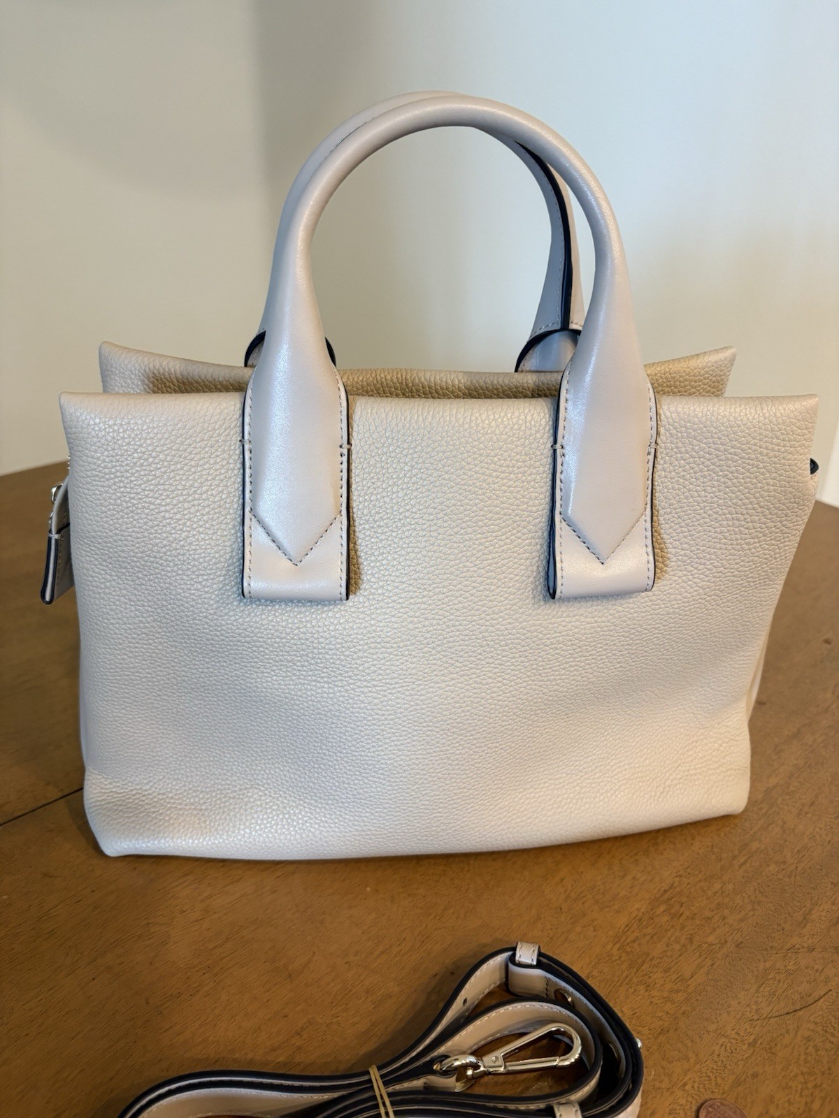 Michael Kors Large Satchel / Tote Handbag in Pebbled Oat Beige Leather Rollins