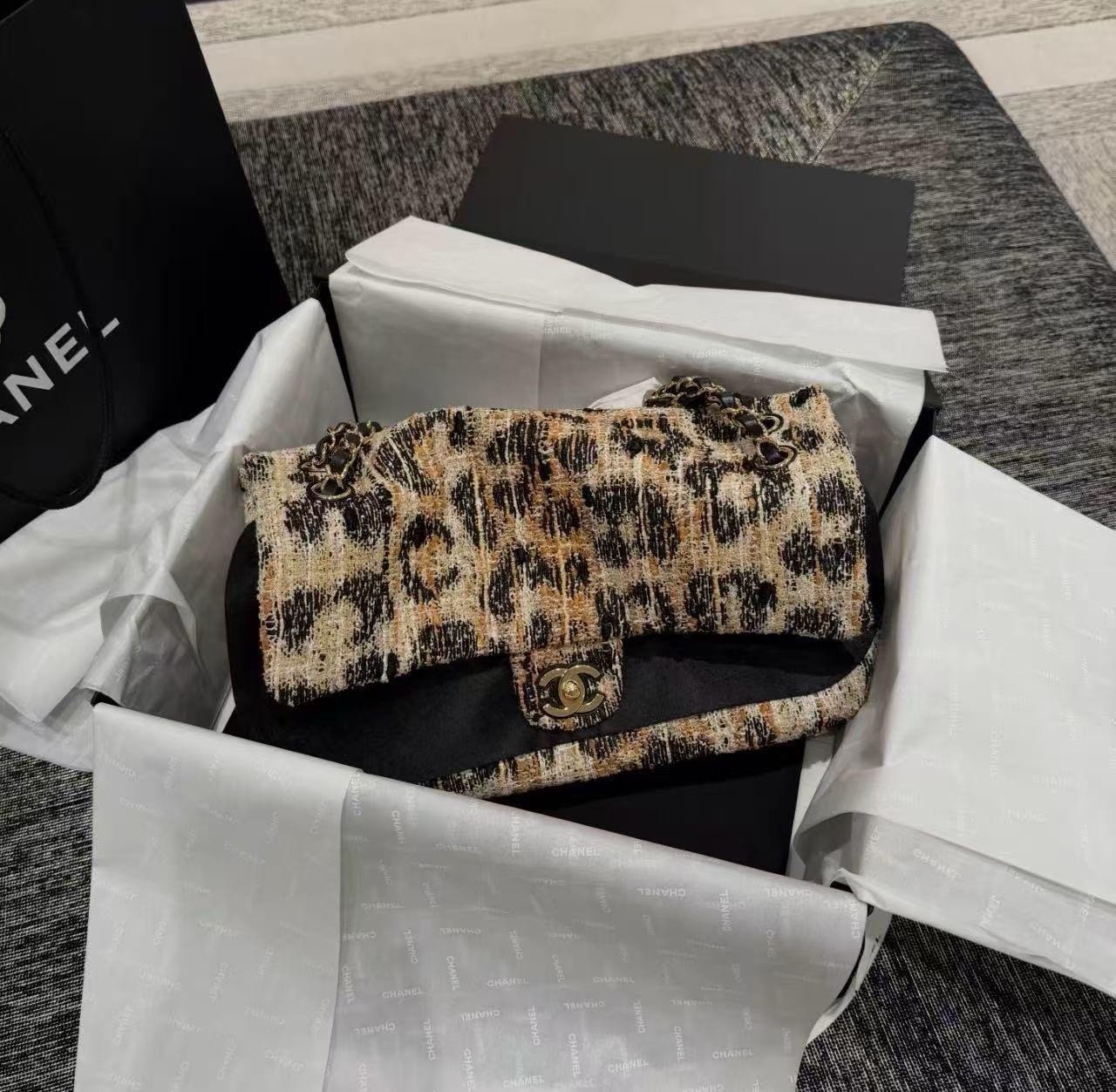 BNIB Chanel Matthieu Blazy Maxi Flap Bag 32cm Cheetah Leopard Gold Hardware