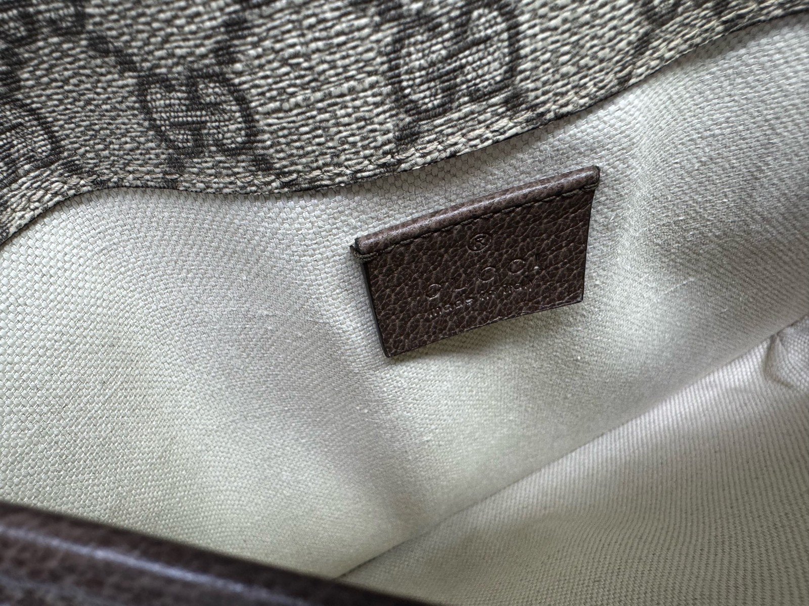 Gucci Neo Vintage GG Supreme Tiger Head Belt Bag Web Strap Beige Ebony Crossbody