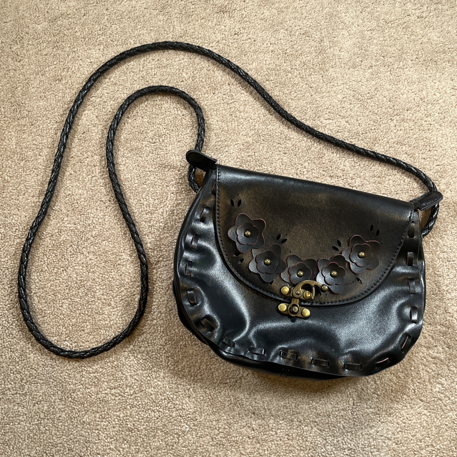 Black Floral Cutouts Crossbody Purse Bag 9 x 7 Inches Faux Leather Zipper Shut