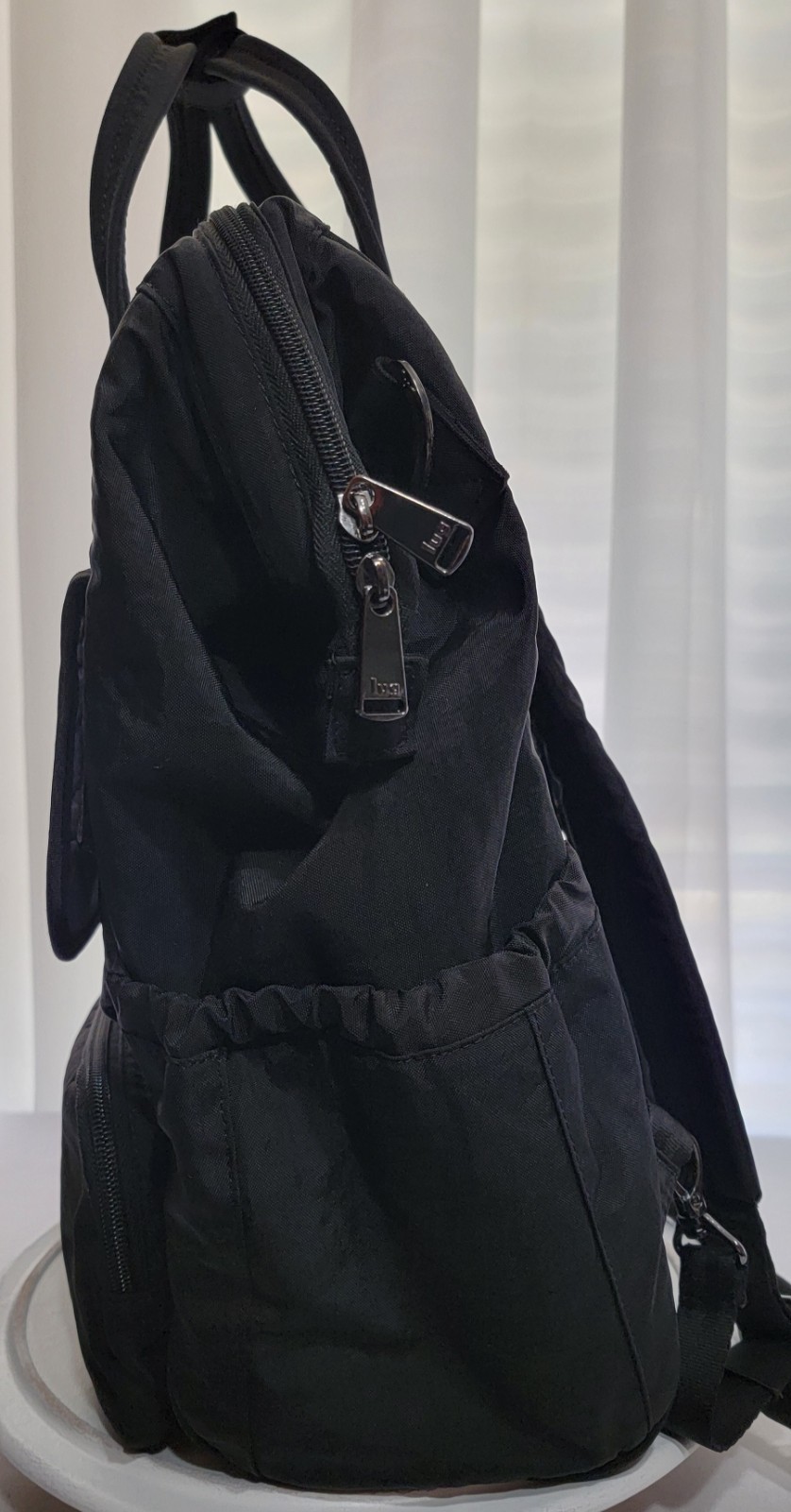 LUG VIA 3 En 1 Convertible Backpack Travel Tote Nylon Black .