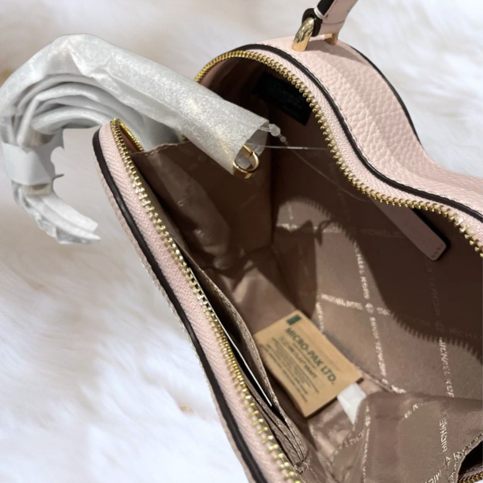 Michael Kors Jet Set Women Small PVC Heart Crossbody Purse Bag Powder Blush