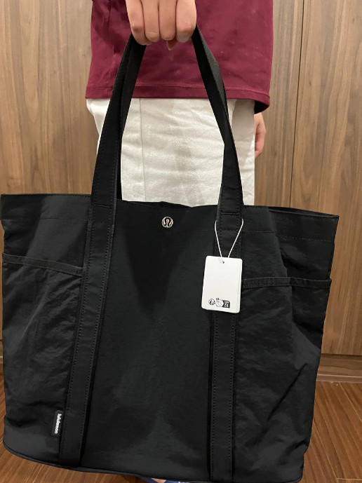 Lululemon Daily Tote Bag Black NWT – Multi Pocket Gym Yoga Shoulder Travel Bag