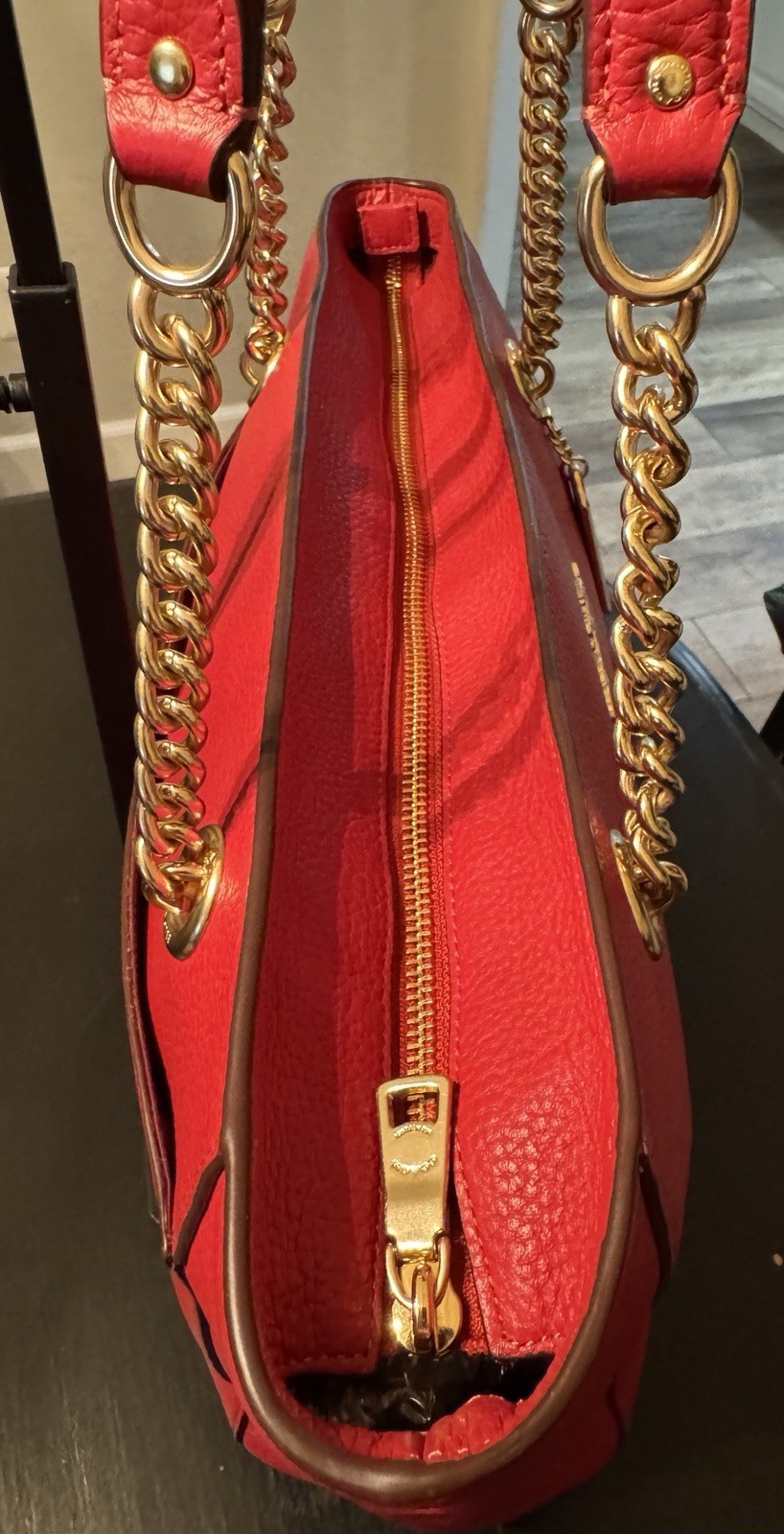 Coach Cammie Chain Tote Bag In Red Pebbled Leather