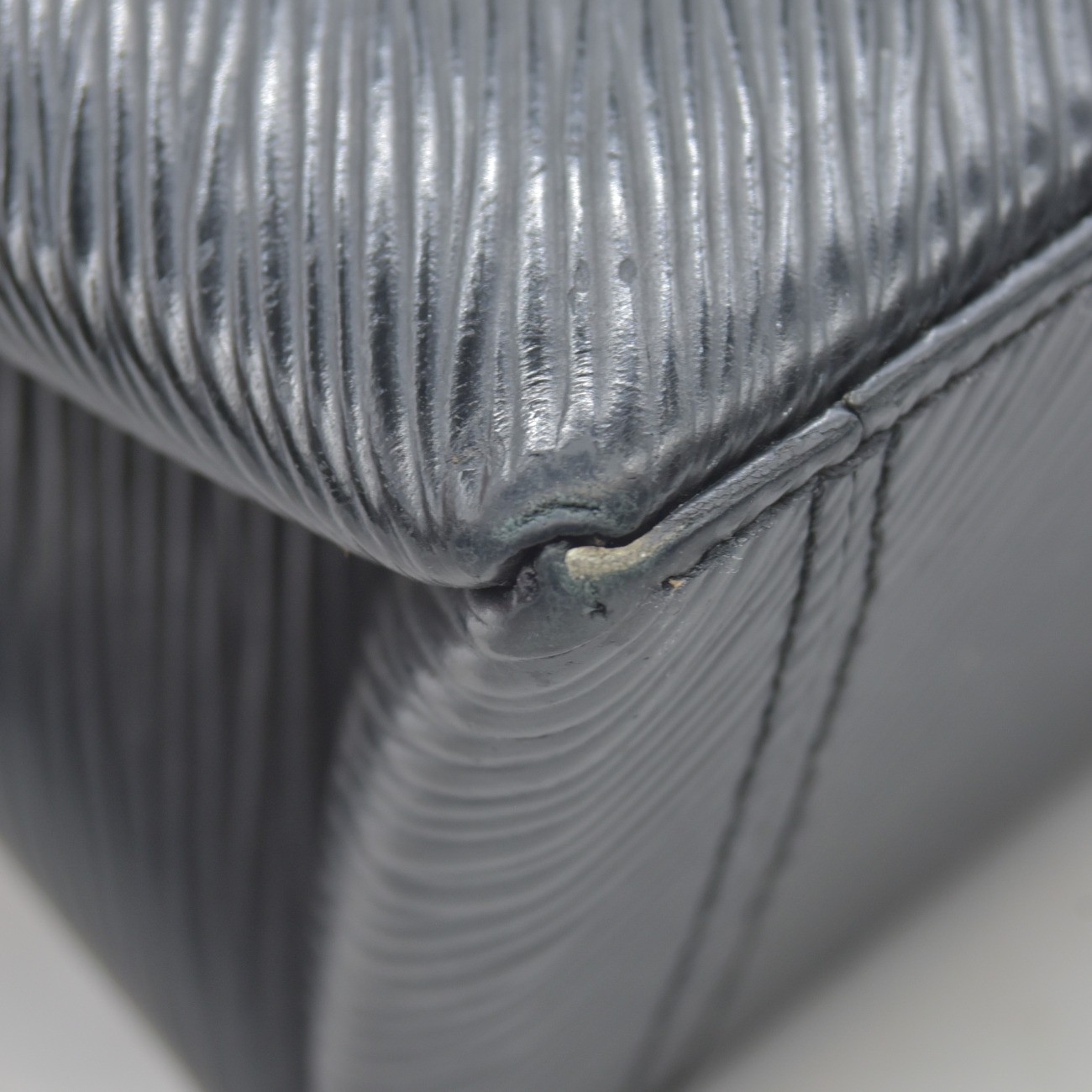 $2370 RFID Louis Vuitton Epi Locky BB Black