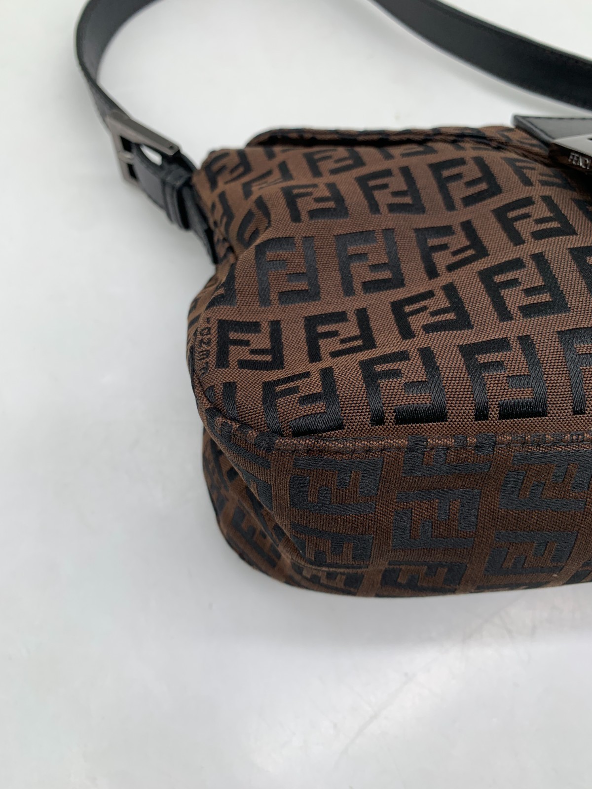 Fendi Vintage FF Zucca Canvas Mini Baguette Shoulder Bag/WJ05231518/