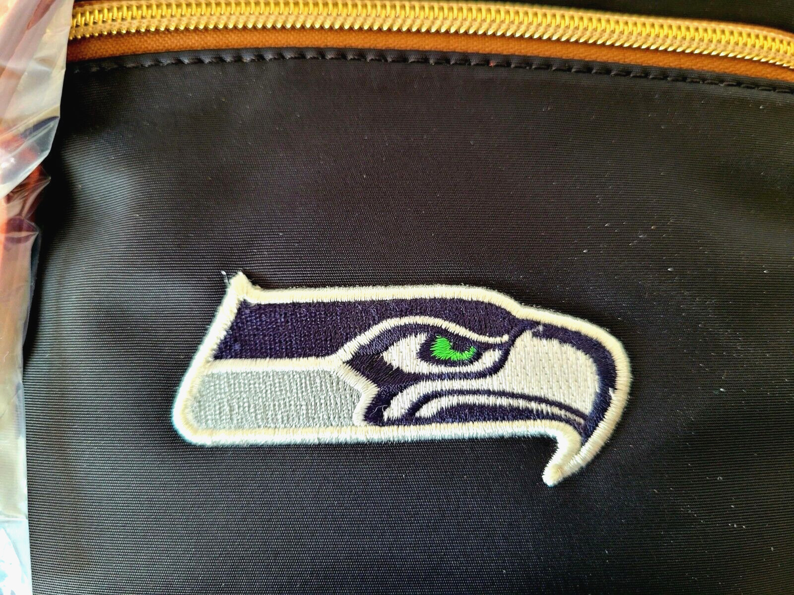 Dooney & Bourke NFL Seattle Seahawks Triple Zip W/ ID holder Pouch NEW🎀NWT🎁NIP