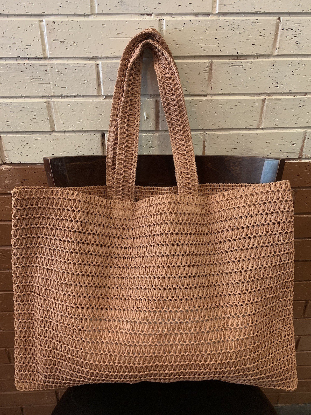 BURBERRY TAN CROCHETED OPEN WEAVE NATURAL PAPER STRAW TOTE SHOULDER BAG NEW