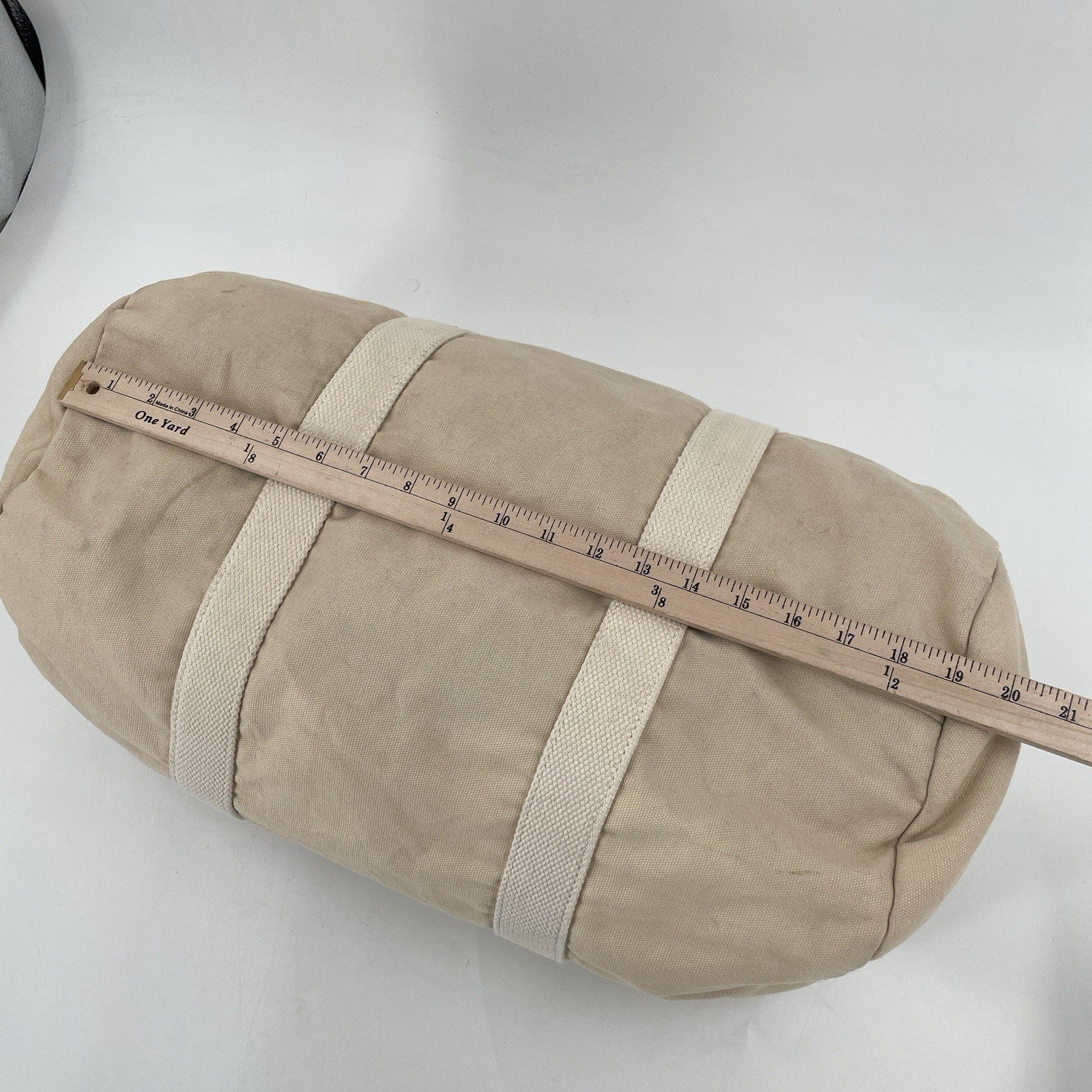 Brandy Melville Canvas Duffle Bag in Beige – Shoulder Strap Gym Travel John Galt