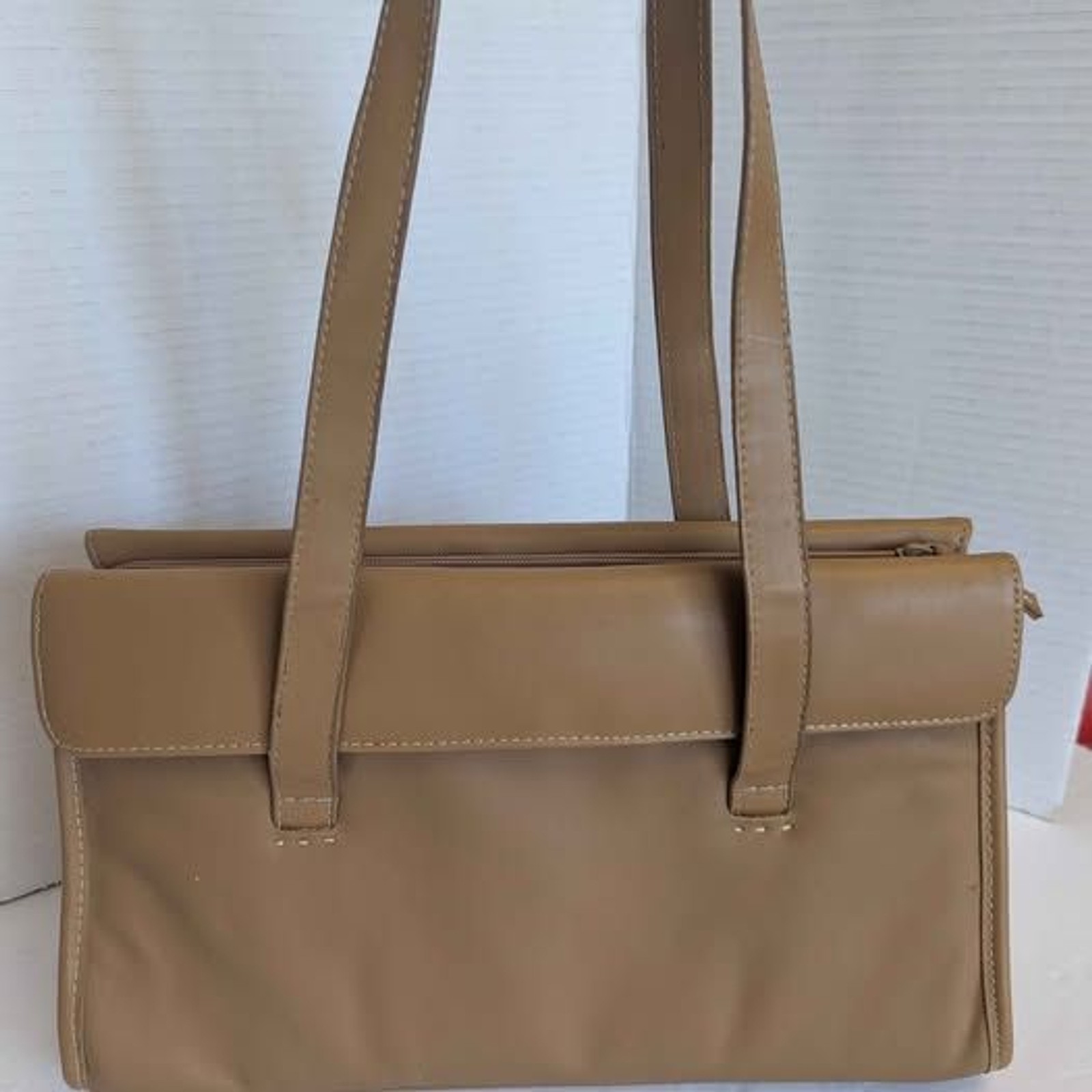 Cherokee Tan Leather Footed Flap Purse Shoulder Bag for Women 12×7.5×4″