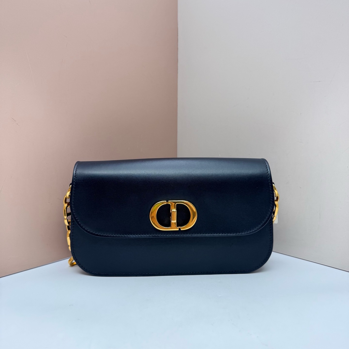 Dior 30 Montaigne Avenue Normal Black Smooth Calfskin Crossbody & Shoulder Bag D