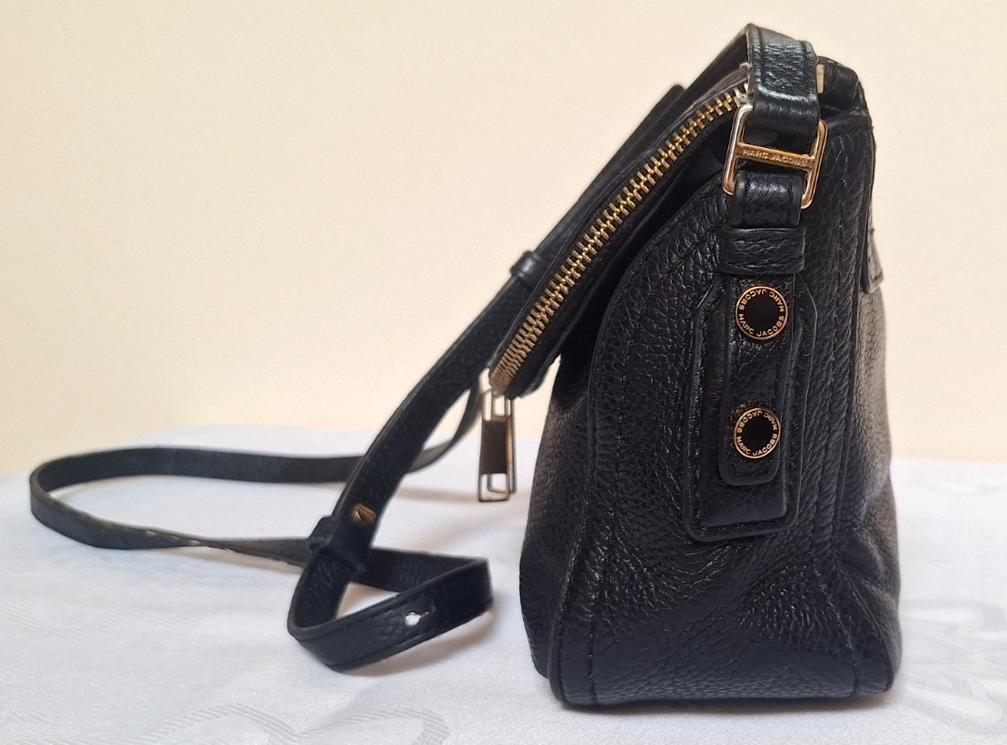 Marc Jacobs The Groove Black Pebble Leather Crossbody Messenger Bag
