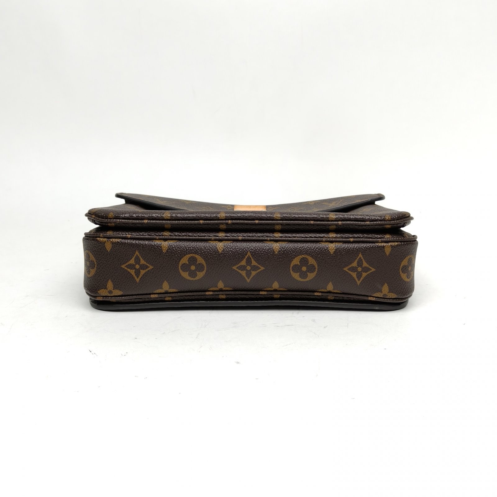 LOUIS VUITTON Pochette Metis Monogram PVC Shoulder Bag