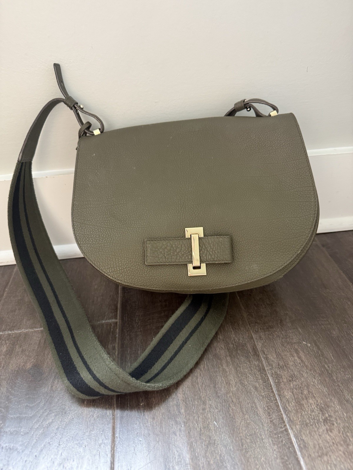 Delvaux Le Mutin MM Crispy Calf Leather Khaki Shoulder or Crossbody Bag