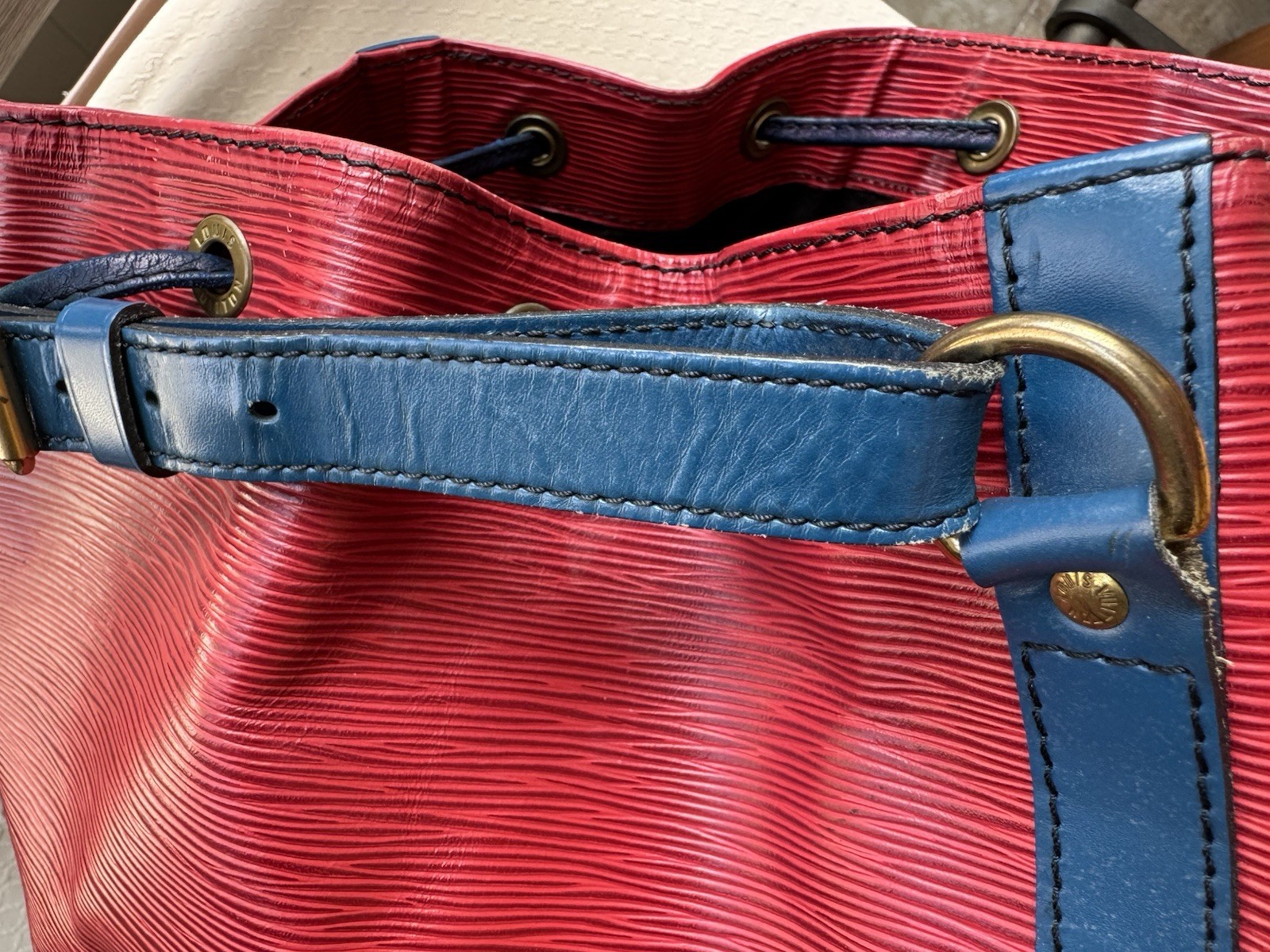 Louis Vuitton Authentic Large Epi Leather Noe GM In Blue, Red And Green