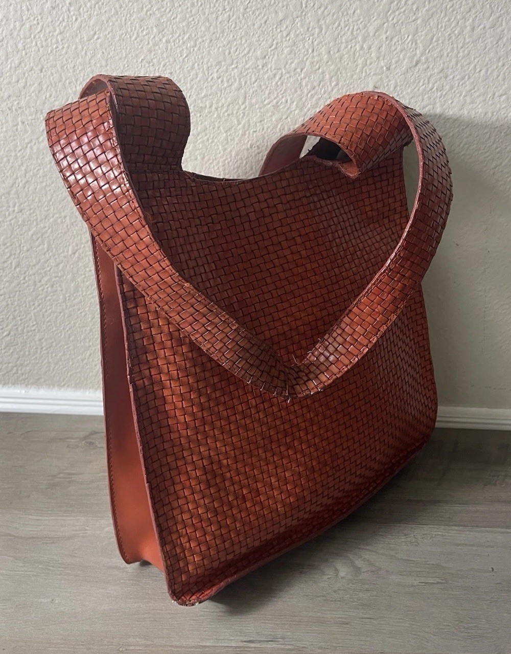 Vintage | Valerie Stevens | Woven Leather Shoulder Sack Bag