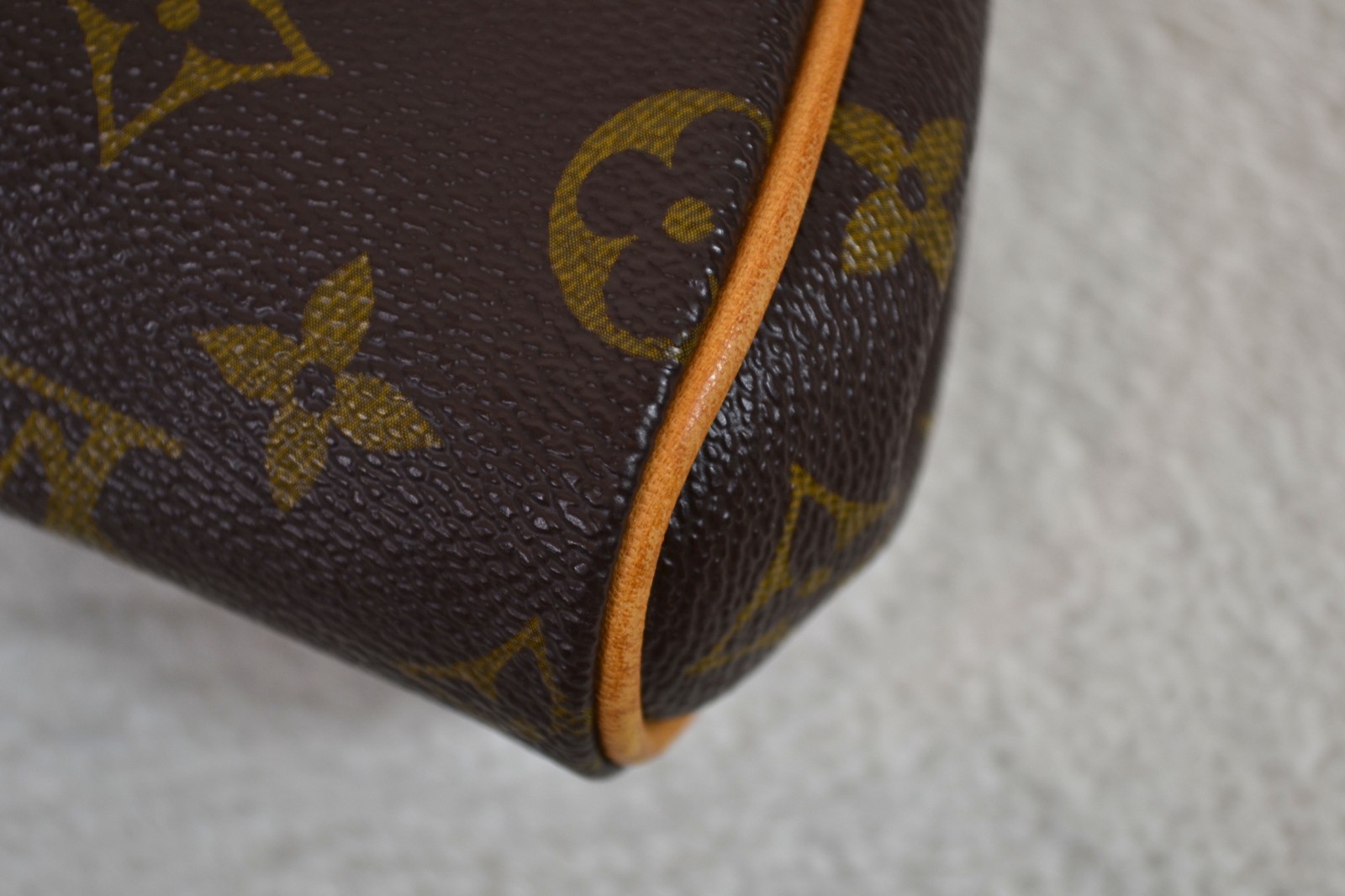 Louis Vuitton Eva Monogram Canvas Leather Crossbody Shoulder Bag Handbag Purse