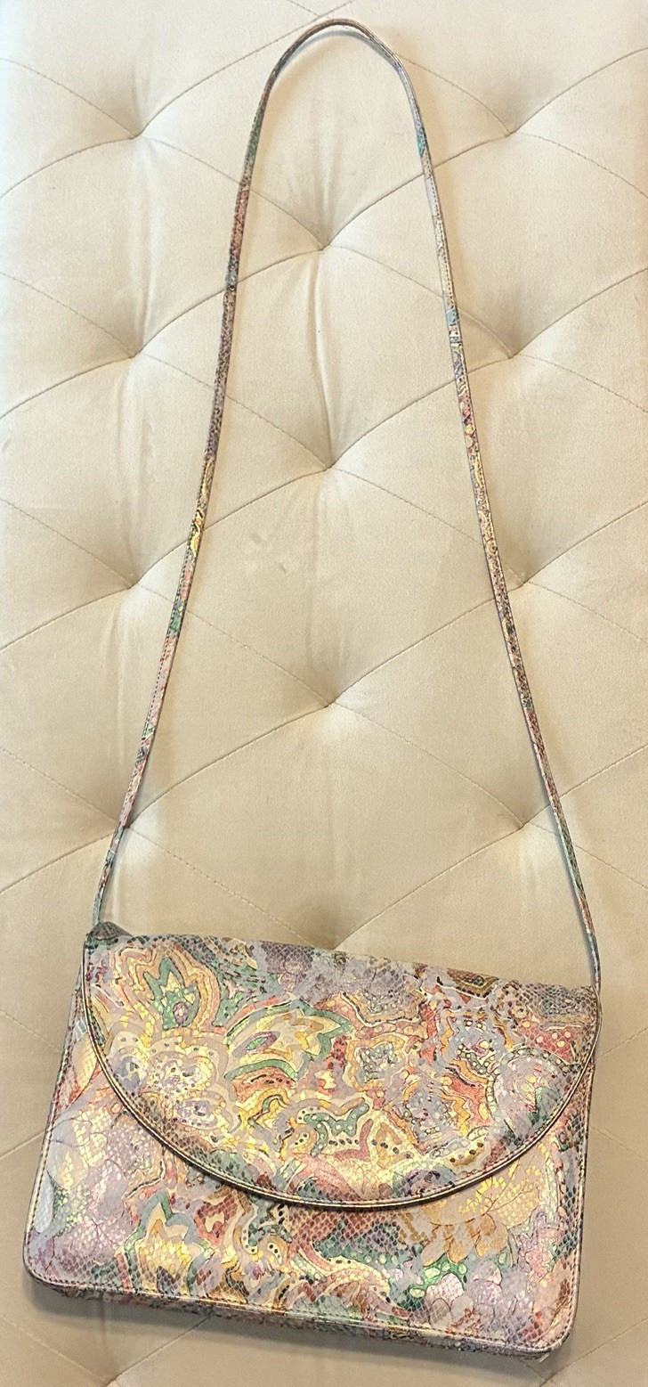 Magdesians snake print purse