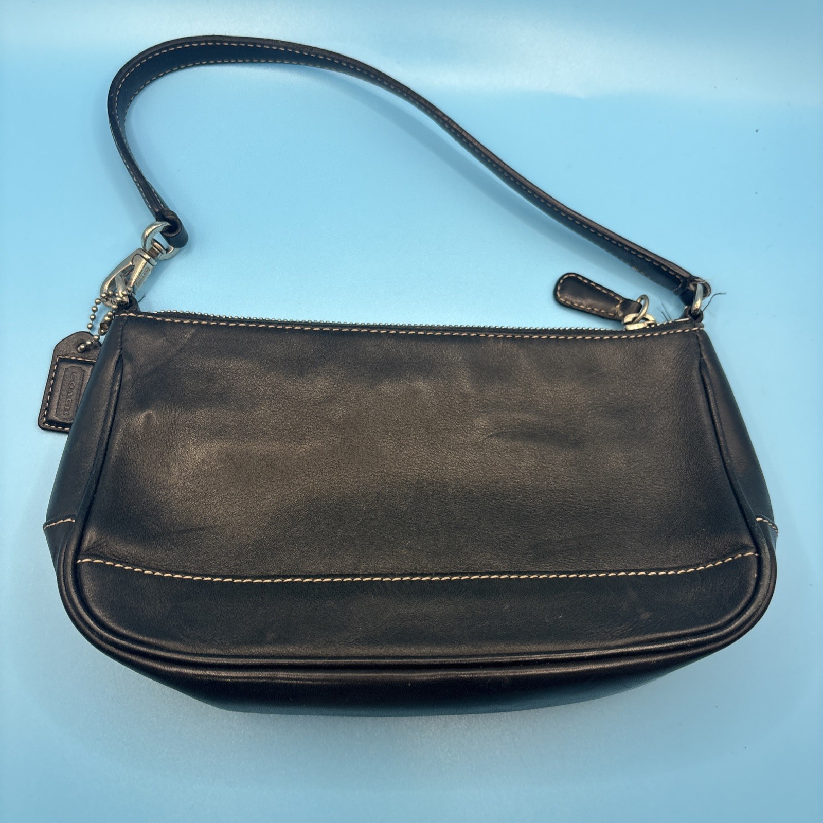 Coach G2k-7785 Black Leather Hobo Bag 10 X 6 Inches
