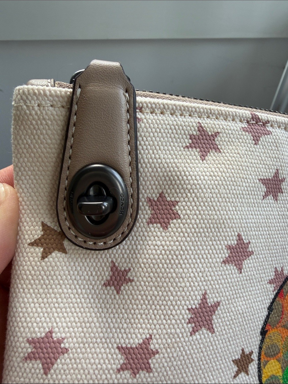 NWOT Coach Turnlock Pouch 26 With Rainbow Signature Unicorn [limited edition]
