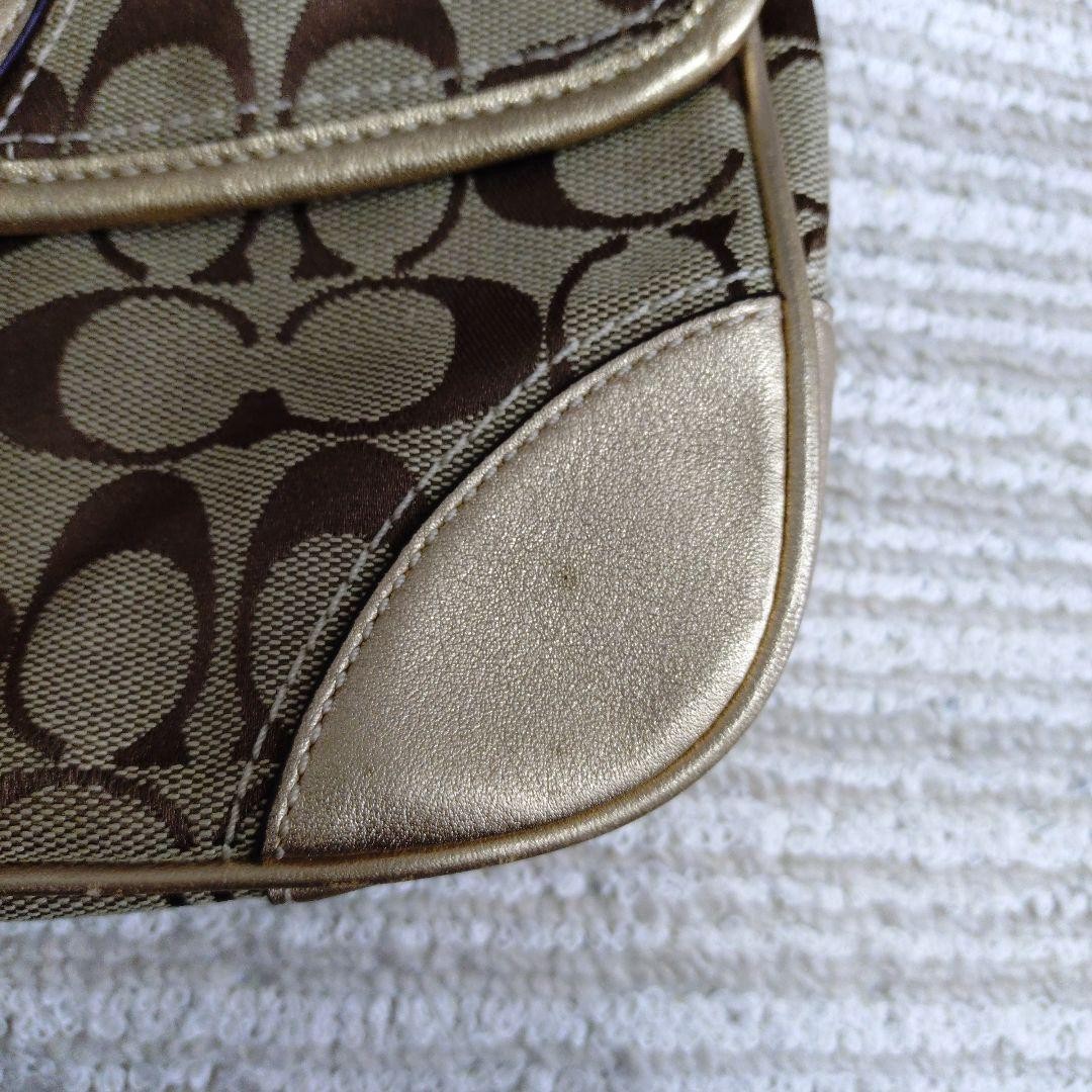 Coach Shoulder Bag Beige Gold Logo Pattern Adjustable Strap 24x20x5 cm