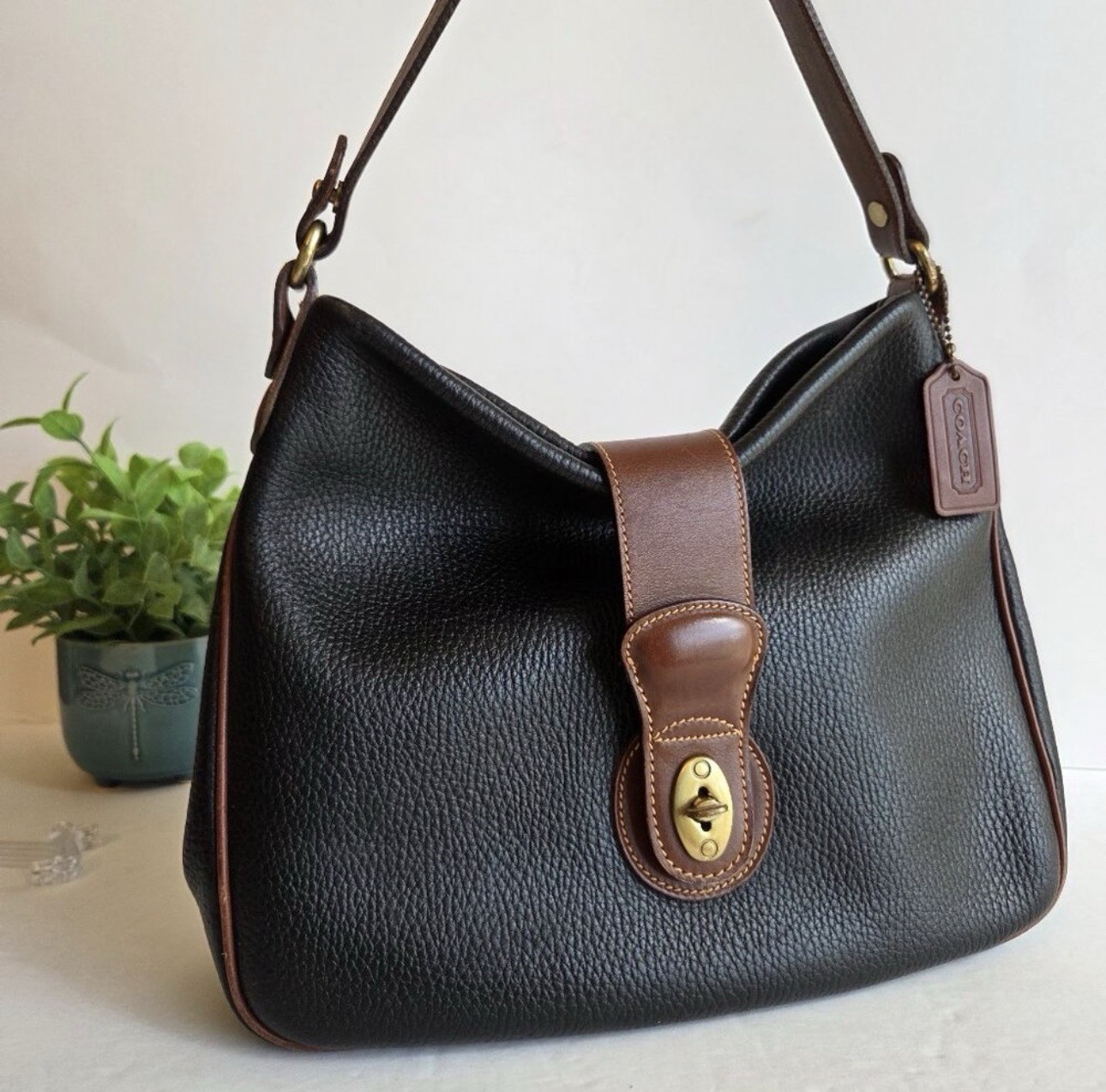 Vintage Coach Sheridan Savannah Hobo (#4222) Black With Tan Trim