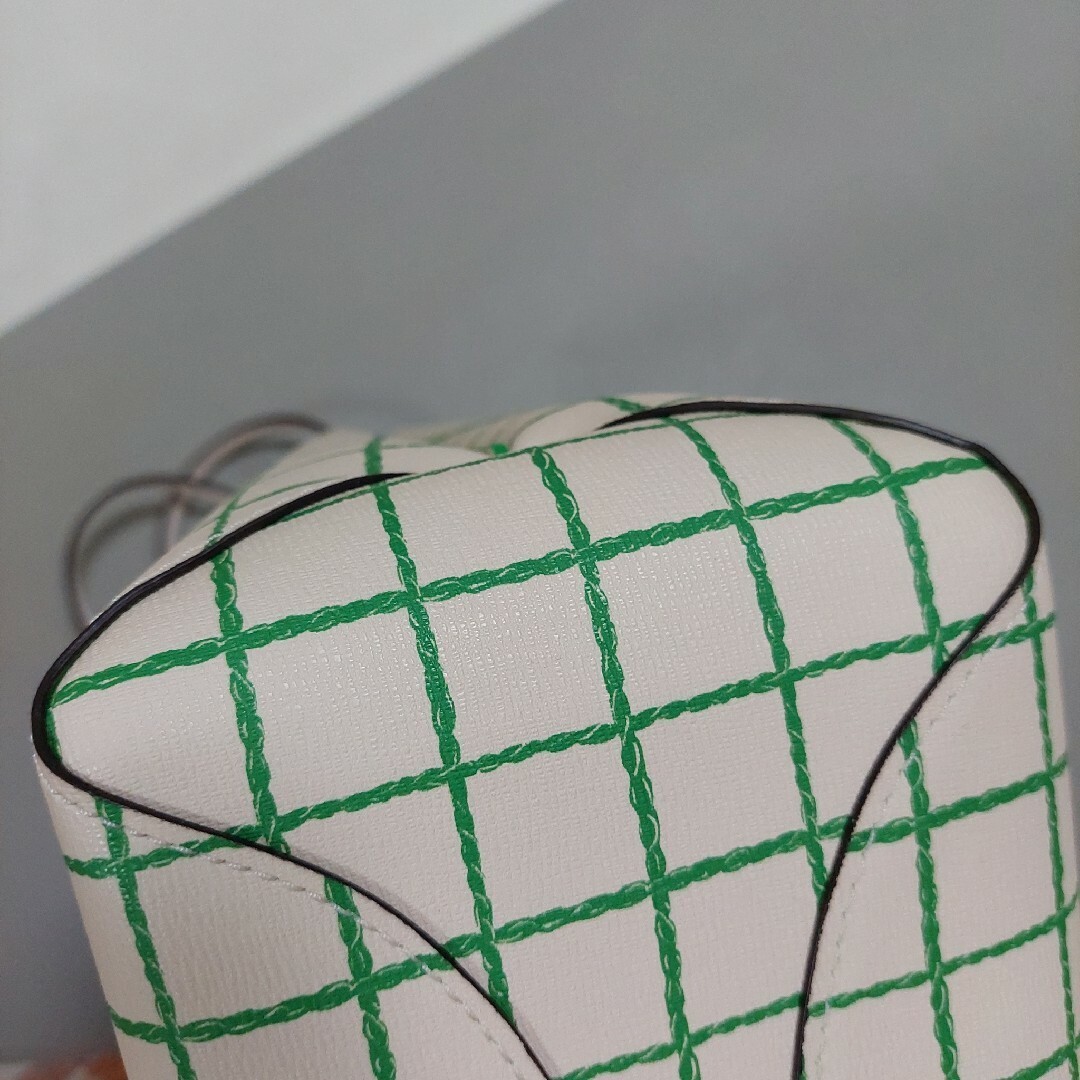 Kate Spade Tennis Court Tote Bag & Ball USED