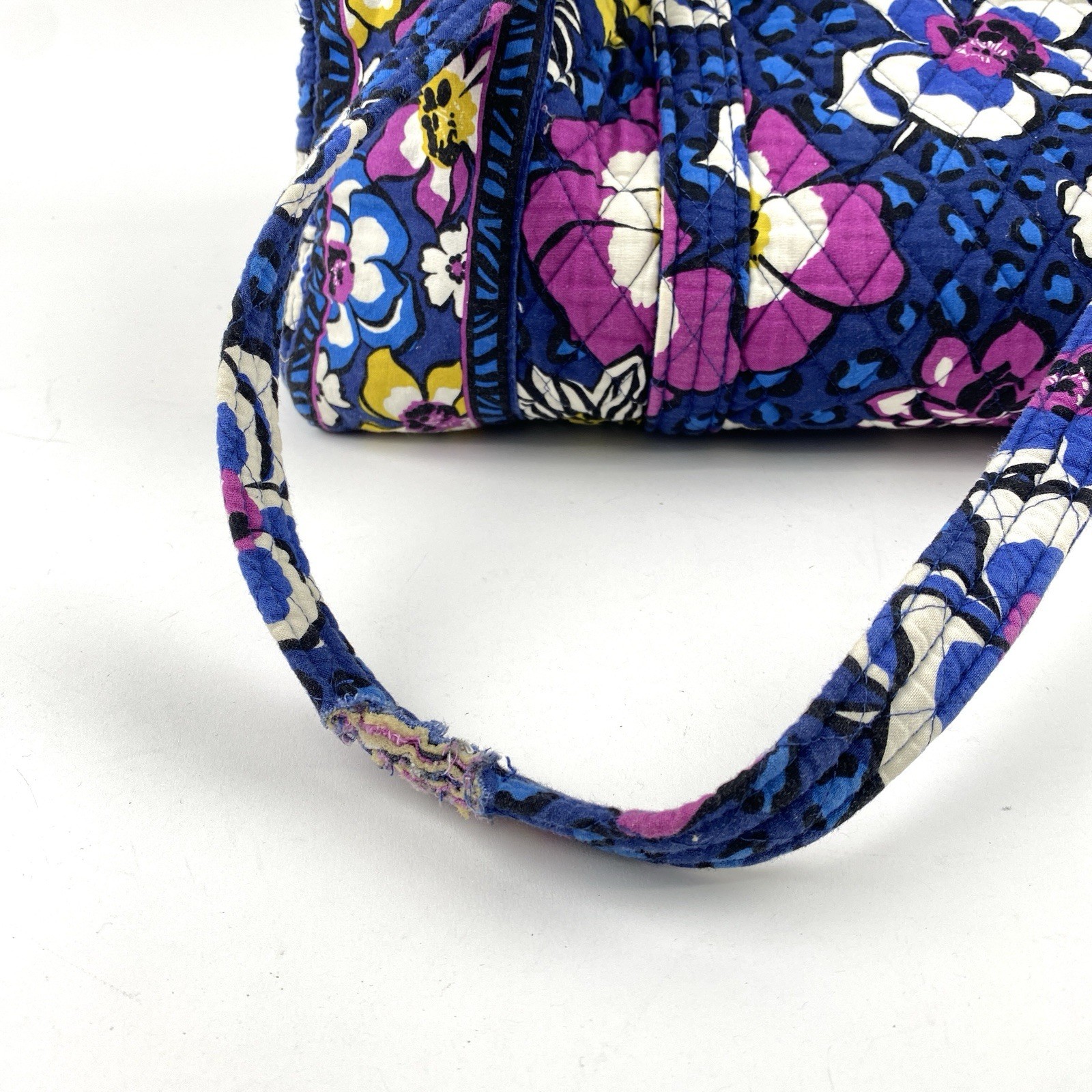 Vera Bradley African Violet Large Duffel Weekender Bag 12″T x 21″L x 12″D