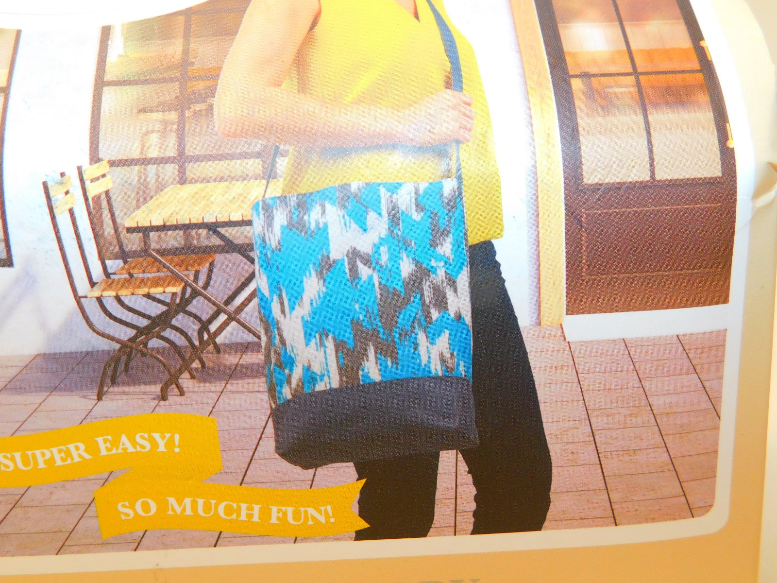 NEW Sew Simple Handmade Happy CANVAS CROSSBODY Tote BAG KIT 14.5 x 14.75″