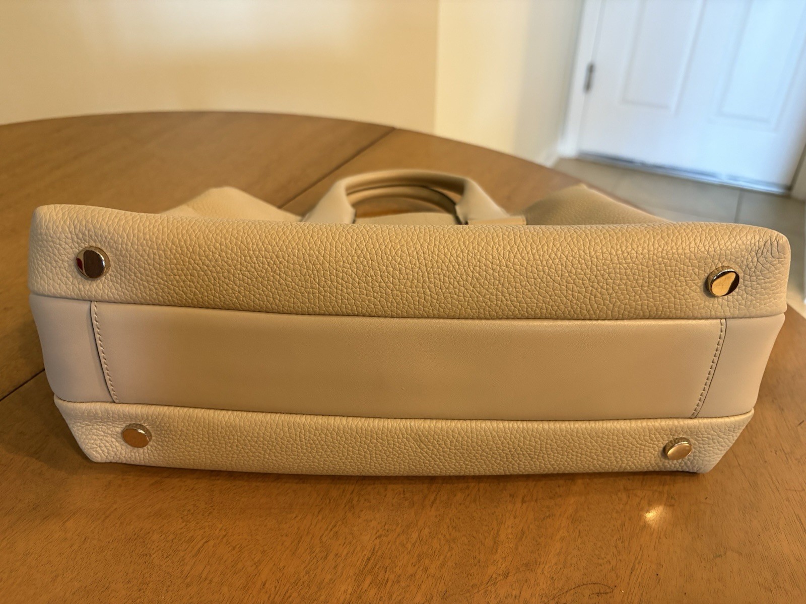 Michael Kors Large Satchel / Tote Handbag in Pebbled Oat Beige Leather Rollins