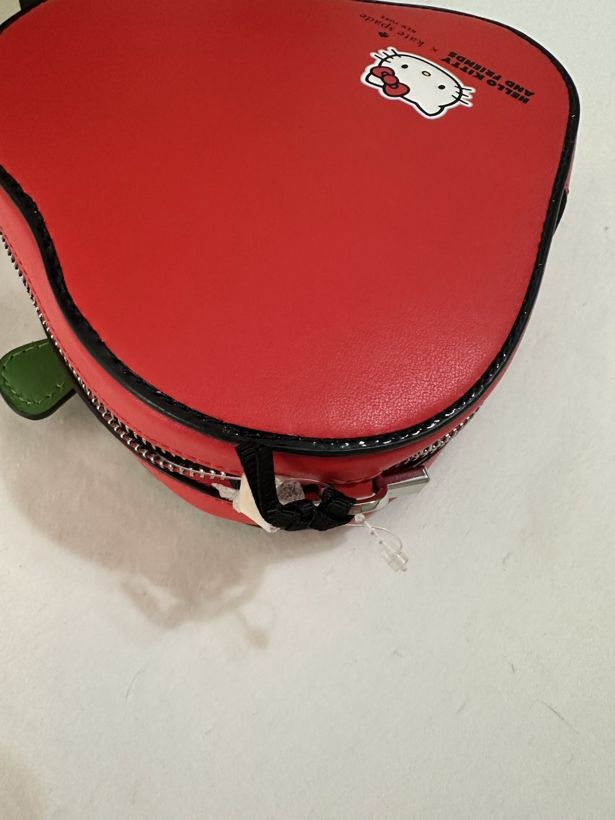 HELLO KITTY X KATE SPADE 3D STRAWBERRY CROSSBODY NOVELTY BAG LEATHER COLLAB NWT