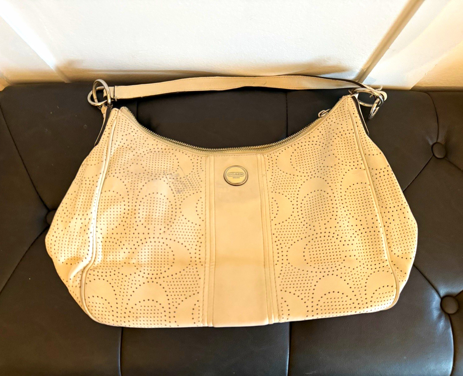 Coach White Leather Logo Hobo Bag Zip Top Large Tote Purse PLEASE READ