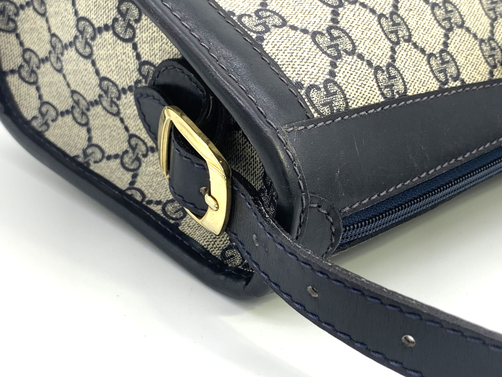 GUCCI VINTAGE GG Supreme Shoulder Bag Medium Classic Navy Authentic