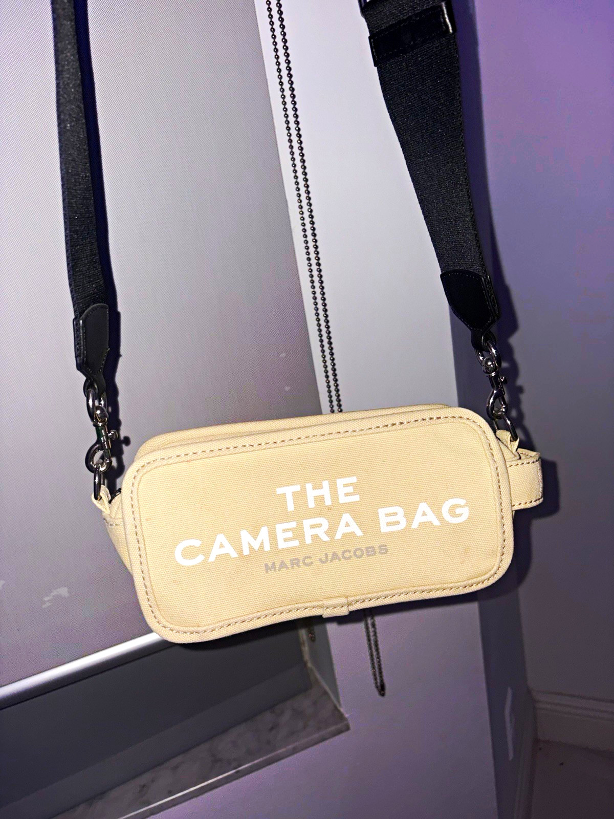 Marc Jacobs Camera Bag Small Beige Logo Zip Crossbody w/ Adjustable Strap