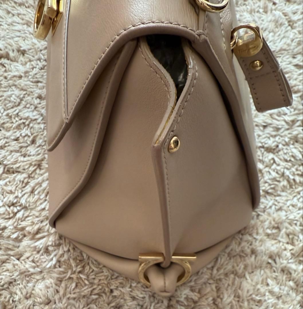 Salvatore Ferragamo Sofia Gancini Beige Leather Handbag Gold Hardware Authentic