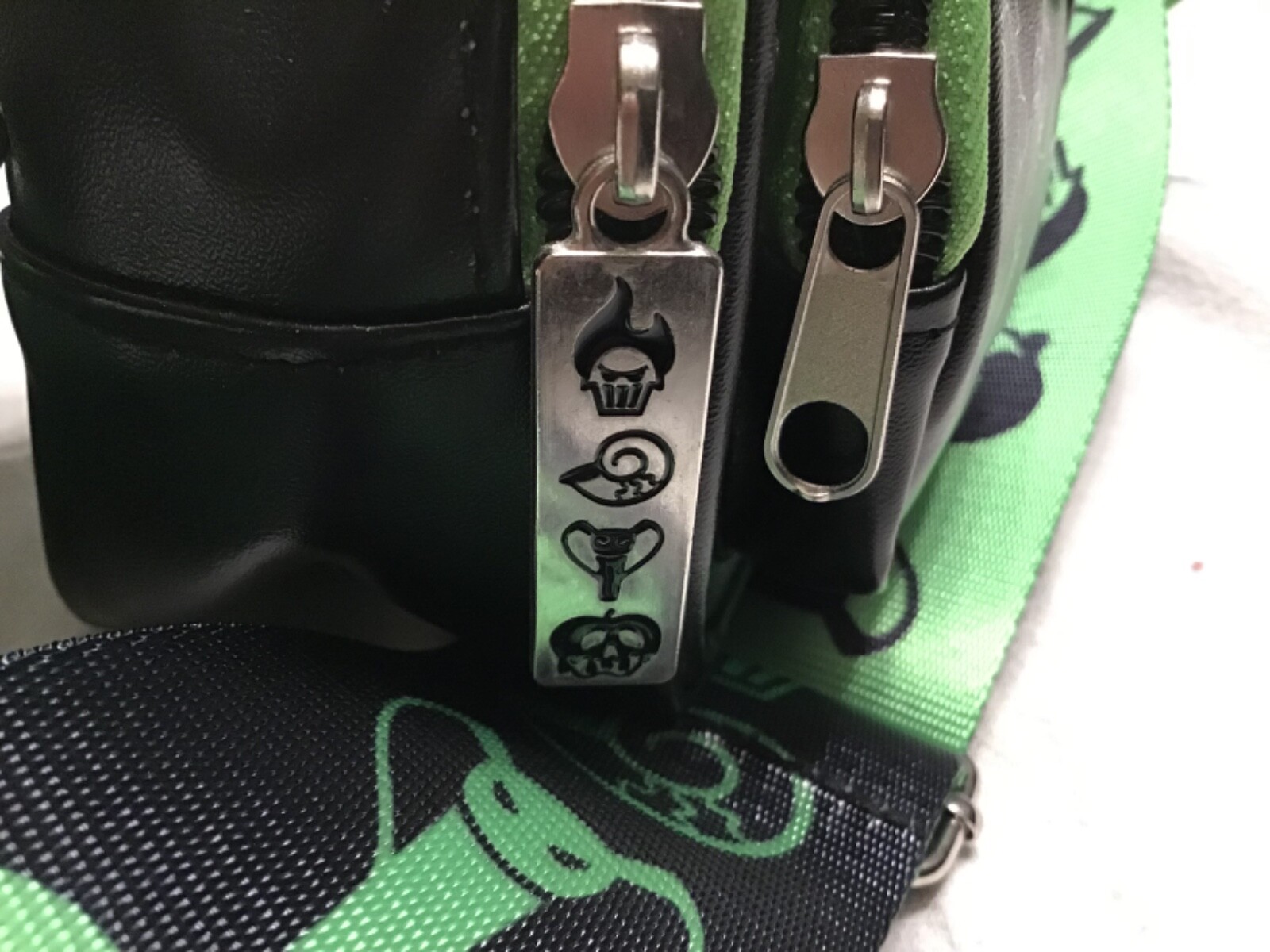 Disney Parks Villains Crossbody Bag Purse Up to No Good Black Green New