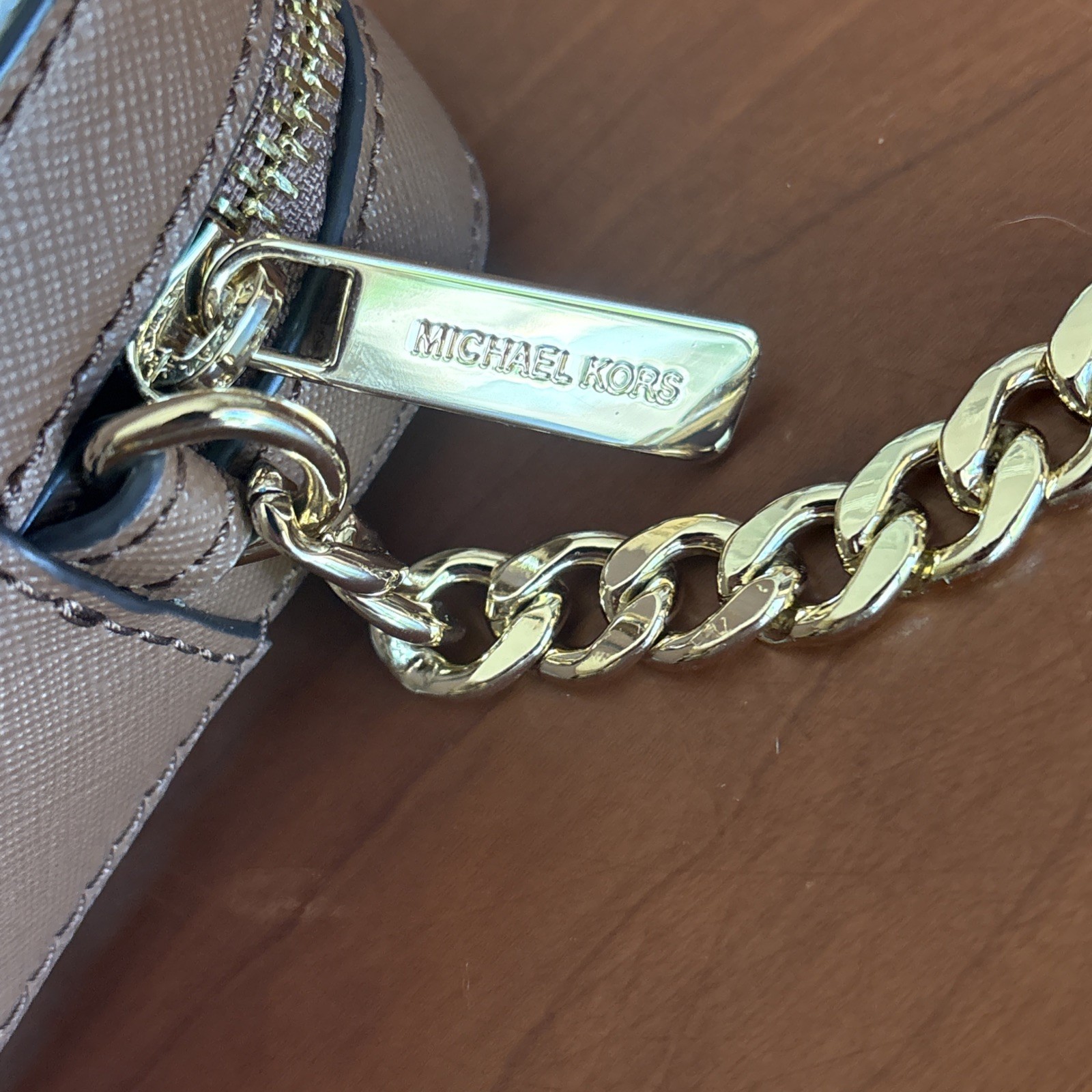 Michael Kors Jet Set Large Crossbody Purse – 9.5in x 6.5in – Vanilla – Excellent