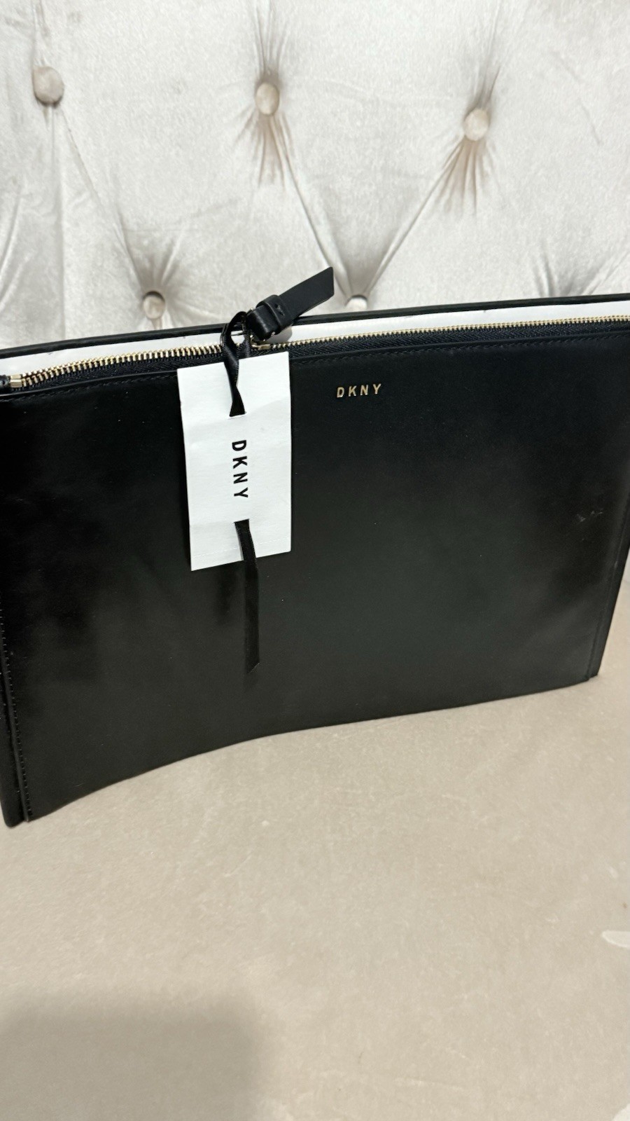 DKNY Pouch Clutch Travel Convertible Black Smooth Calf Leather New Nwt