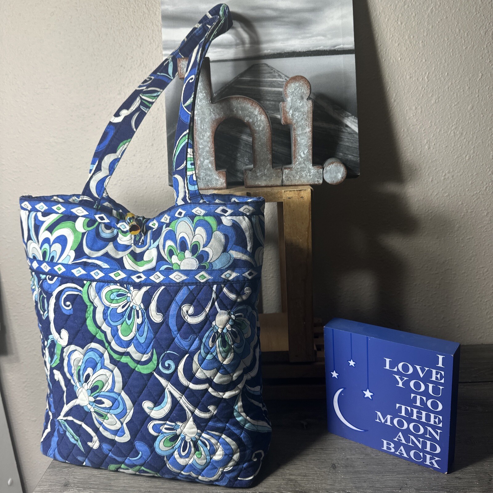 VERA BRADLEY Blue Lagoon Floral Print Quilted Logo Button Tote Handbag EUC