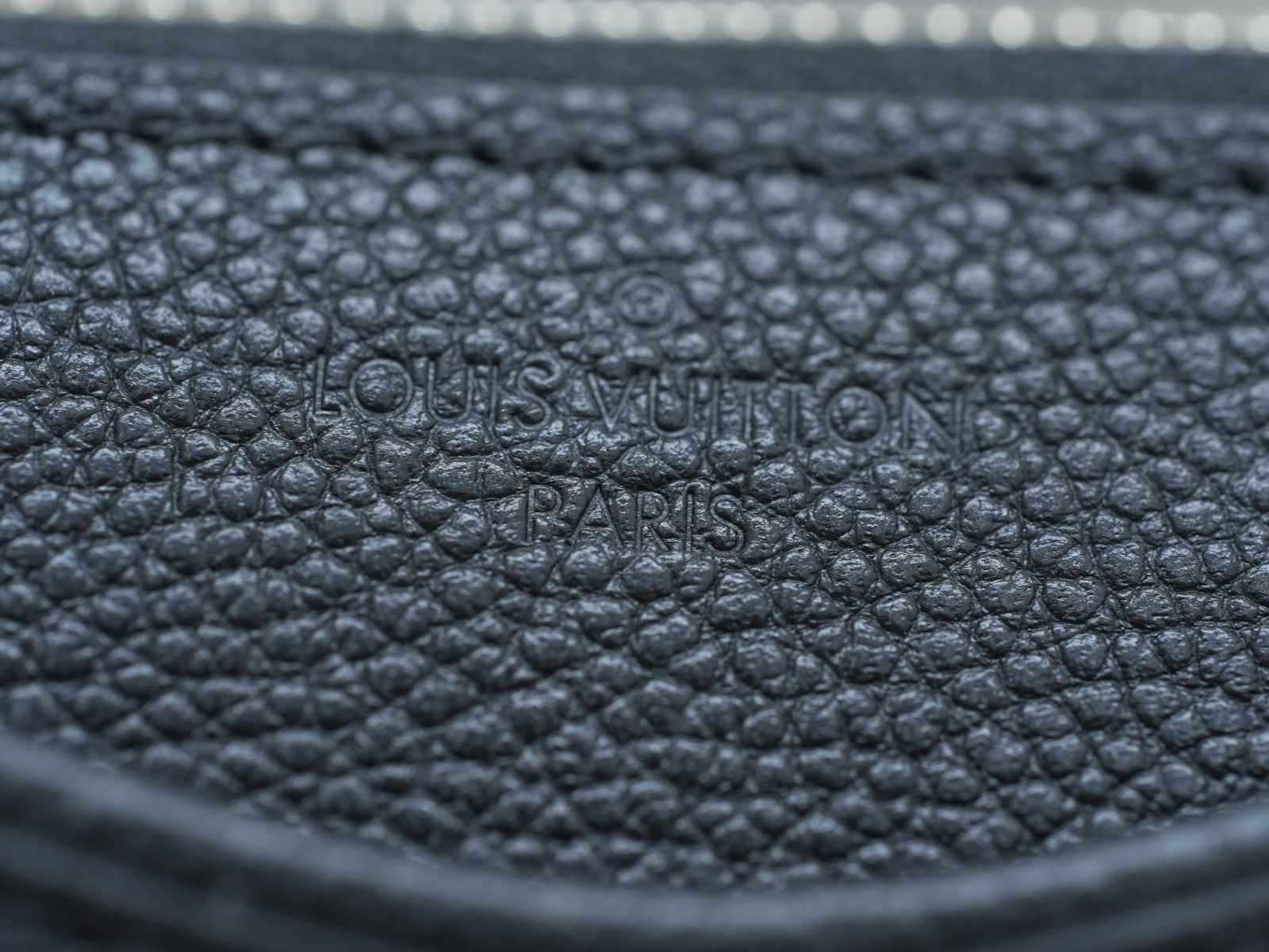 Louis Vuitton Pallas Clutch Monogram Empreinte Black Crossbody Excellent