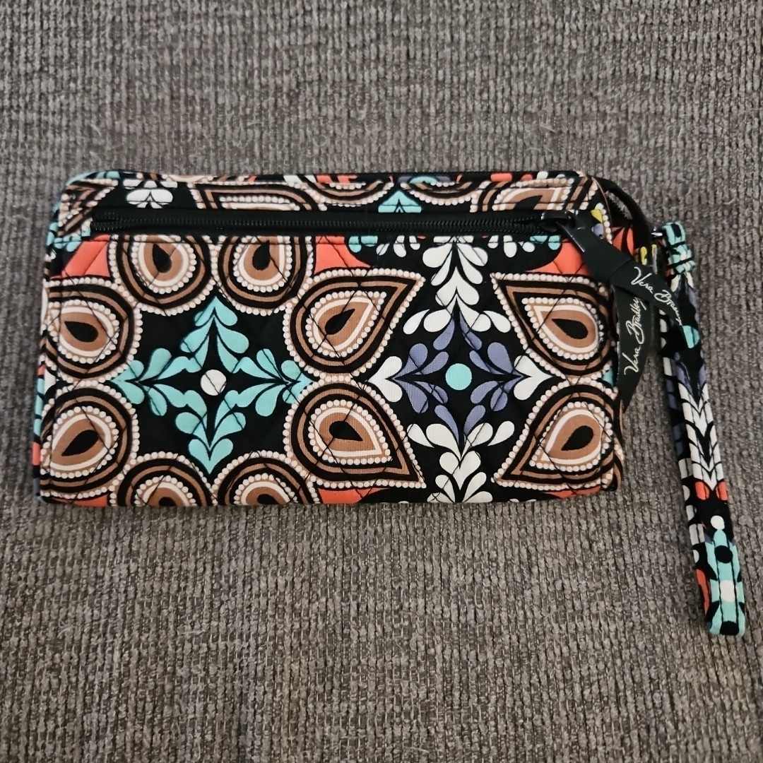 Vera Bradley Wristlet Sierra Paisley Clutch Zip 8.5in Wallet Phone Holder
