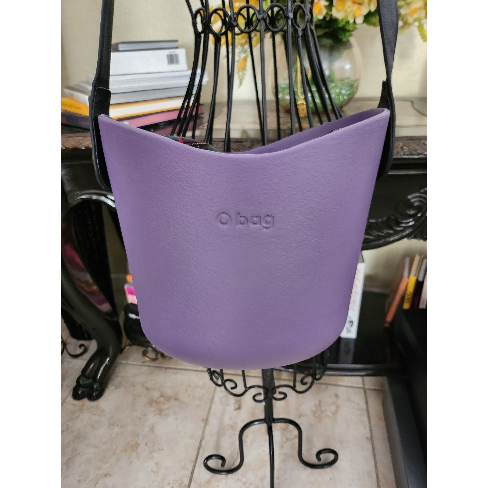 O-bag bucket crossbody bag