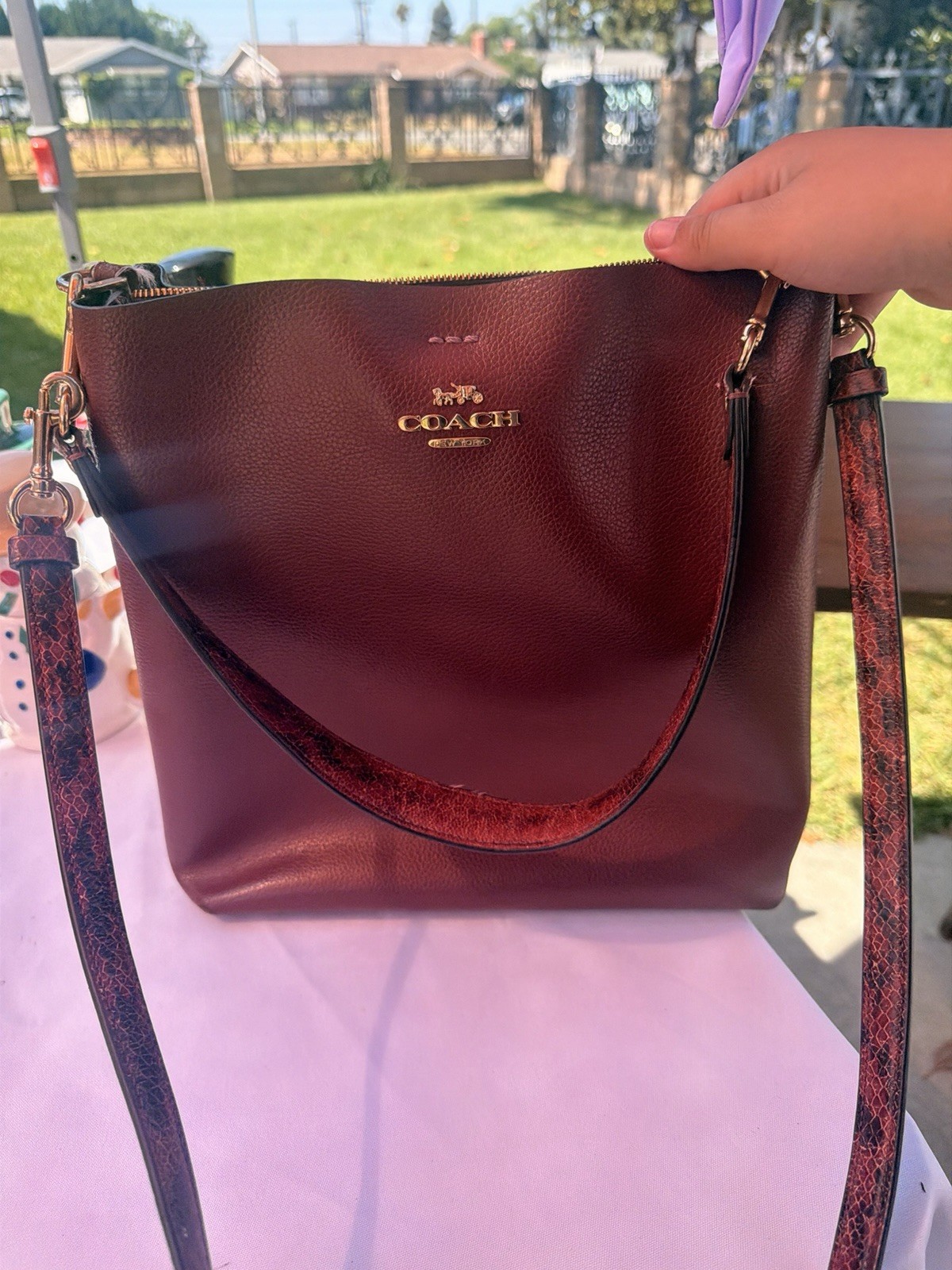 Coach Wine Mollie Bucket 22 Leather Crossbody Bag Purse