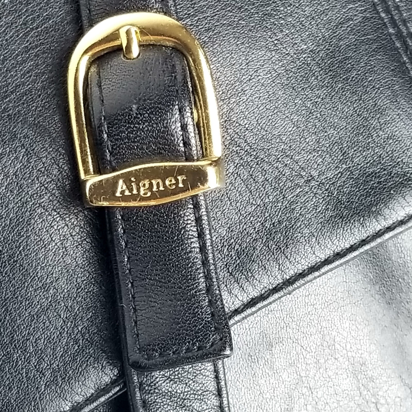 Etienne Aigner Black Genuine Leather Shoulder Bag Gold Tone Logo Classic