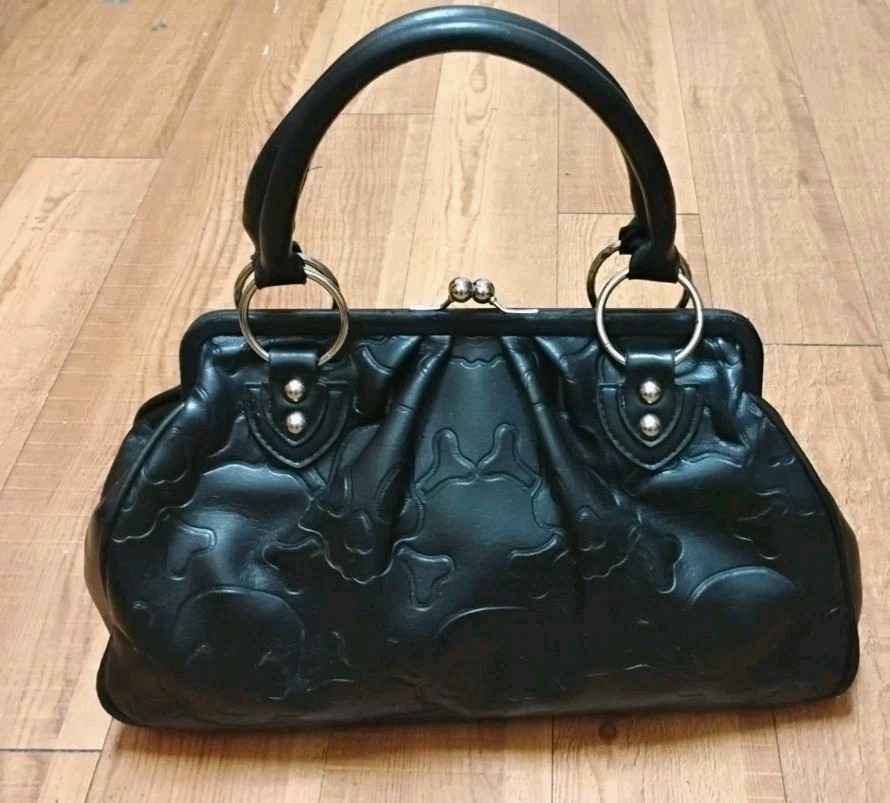 Lux De Ville Black Soft Leather Embossed Skulls Clutch Style Purse Rare
