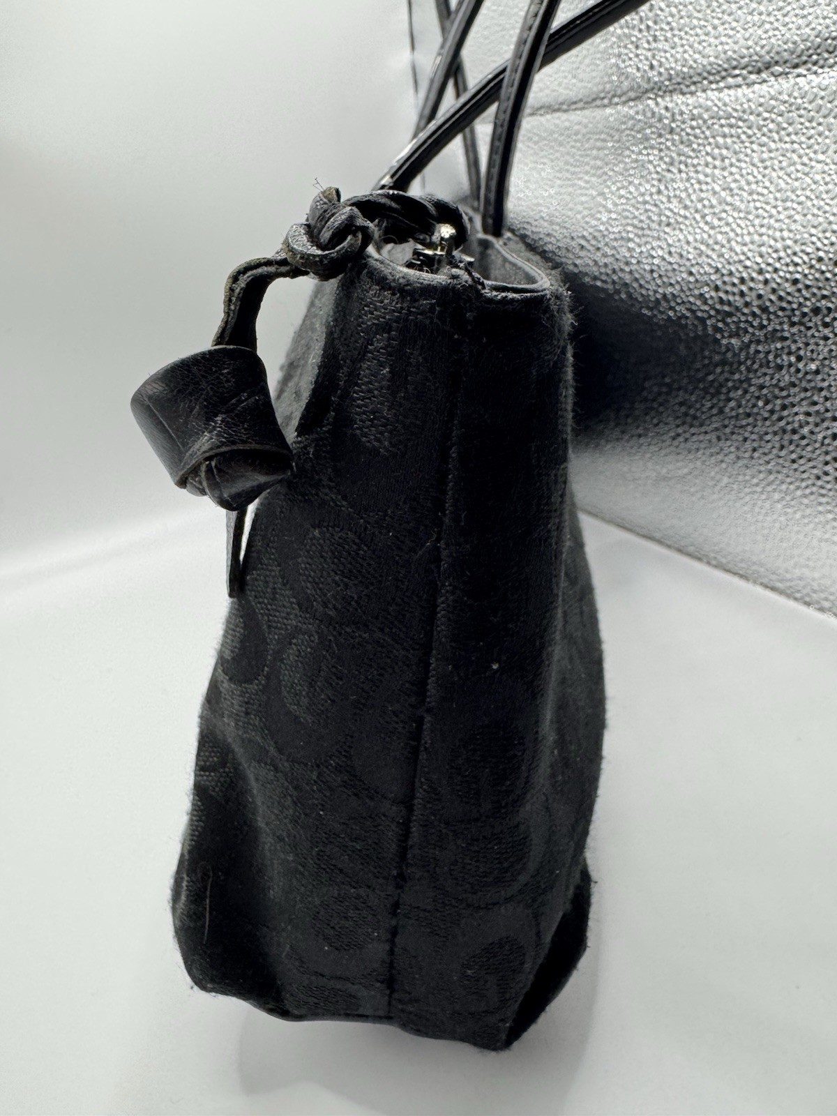 Black Purse Made In China