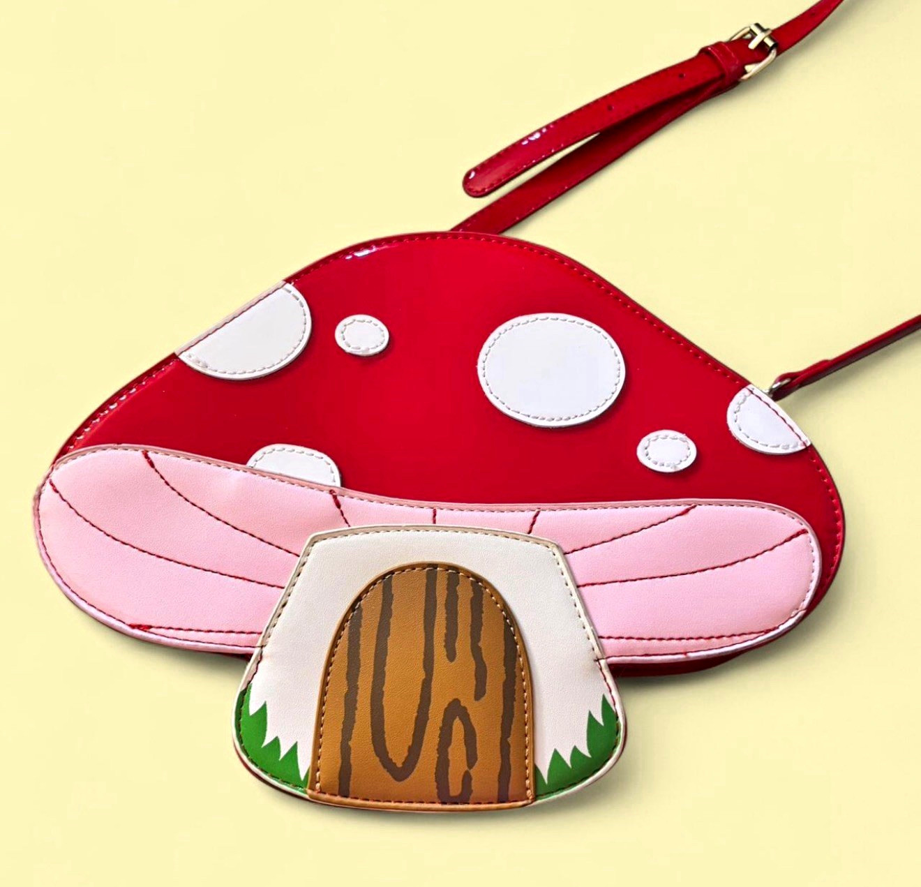 Mushroom-Shaped Crossbody Bag Patent Finish Zip Closure Adjustable Strap Small