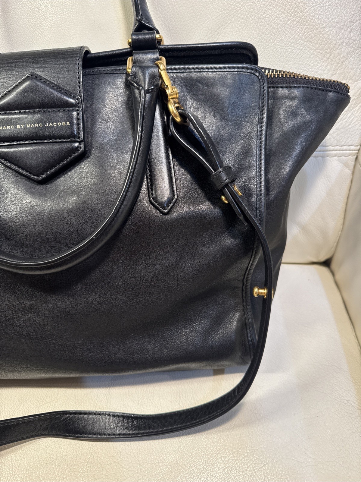 Marc By Marc Jacobs Flipping Out Large Leather Tote Black/Brass/Strap 🔥